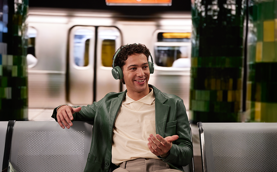 JBL Live 680NC Technologie 2&nbsp;microphones 2.0 pour des appels clairs et nets, avec un algorithme form&eacute; par l&rsquo;IA - Image